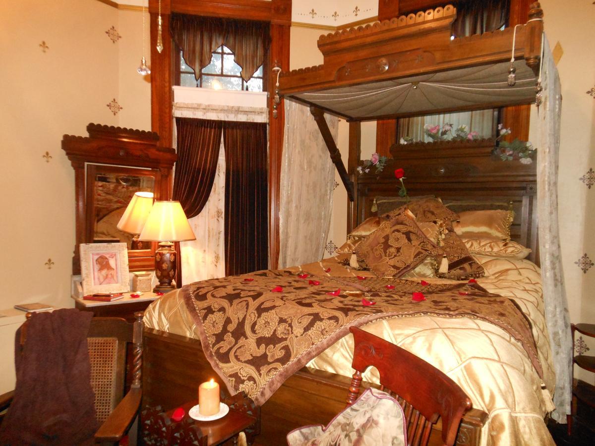 1884 Wildwood Bed And Breakfast Inn ฮอตสปริงส์ ภายนอก รูปภาพ